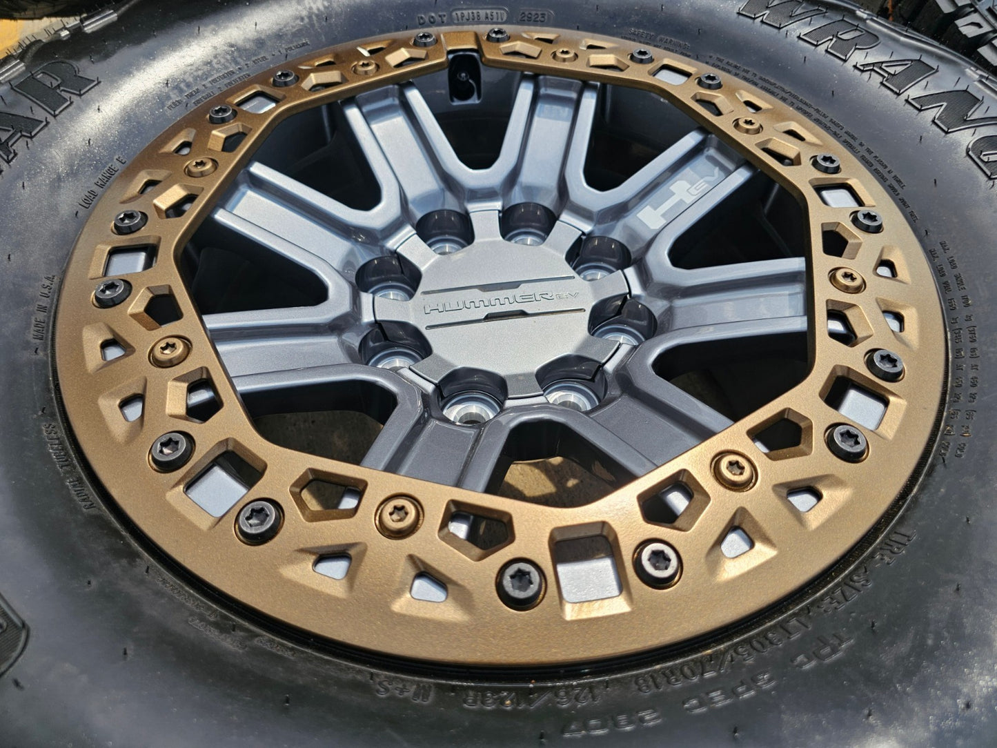 18" Hummer Grazen beadlock EV HEV 2500 OEM wheels rims 2024 2025 2026 2027 NEW