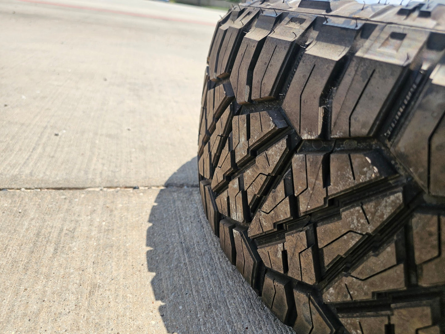 (1) 275/55/20 Nitro Rige Grapler R/T tire 117T XL 275/55r20 NEW