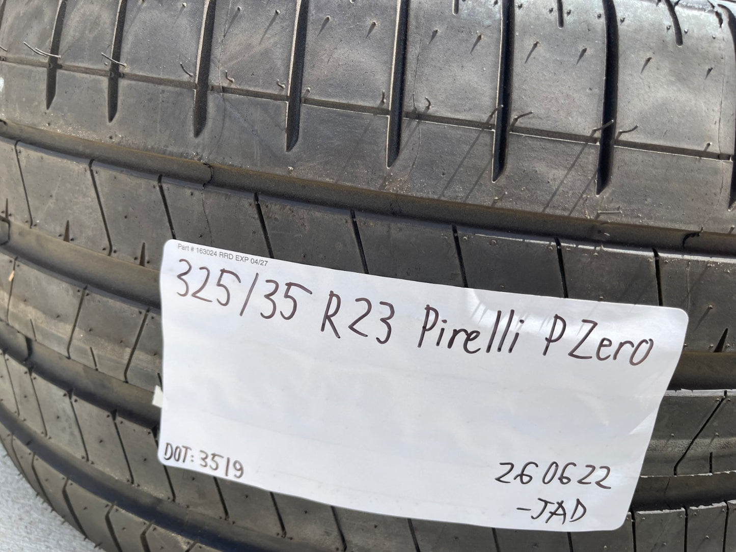 (1) 325/35/23 Pirelli P Zero tire 325/35R23 111Y MO-S PNCS NEW take off!