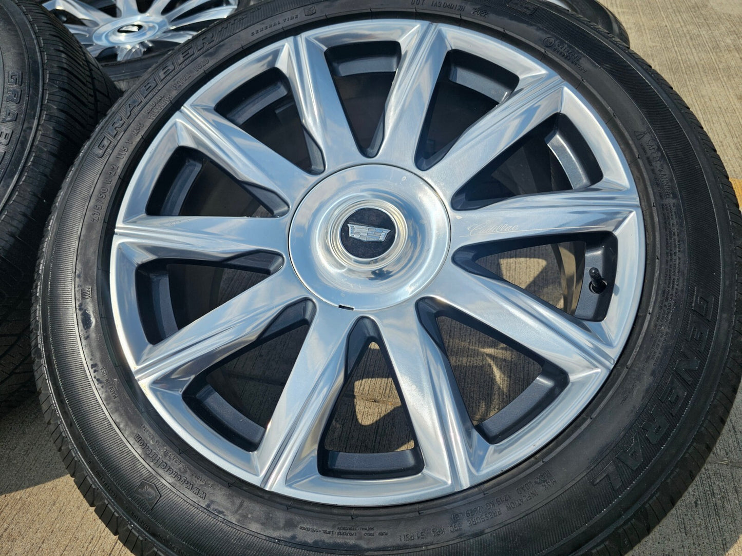 22" Cadillac Escalade Platinum OEM ORIGINAL 95078 wheels rims 2023 2024 2025