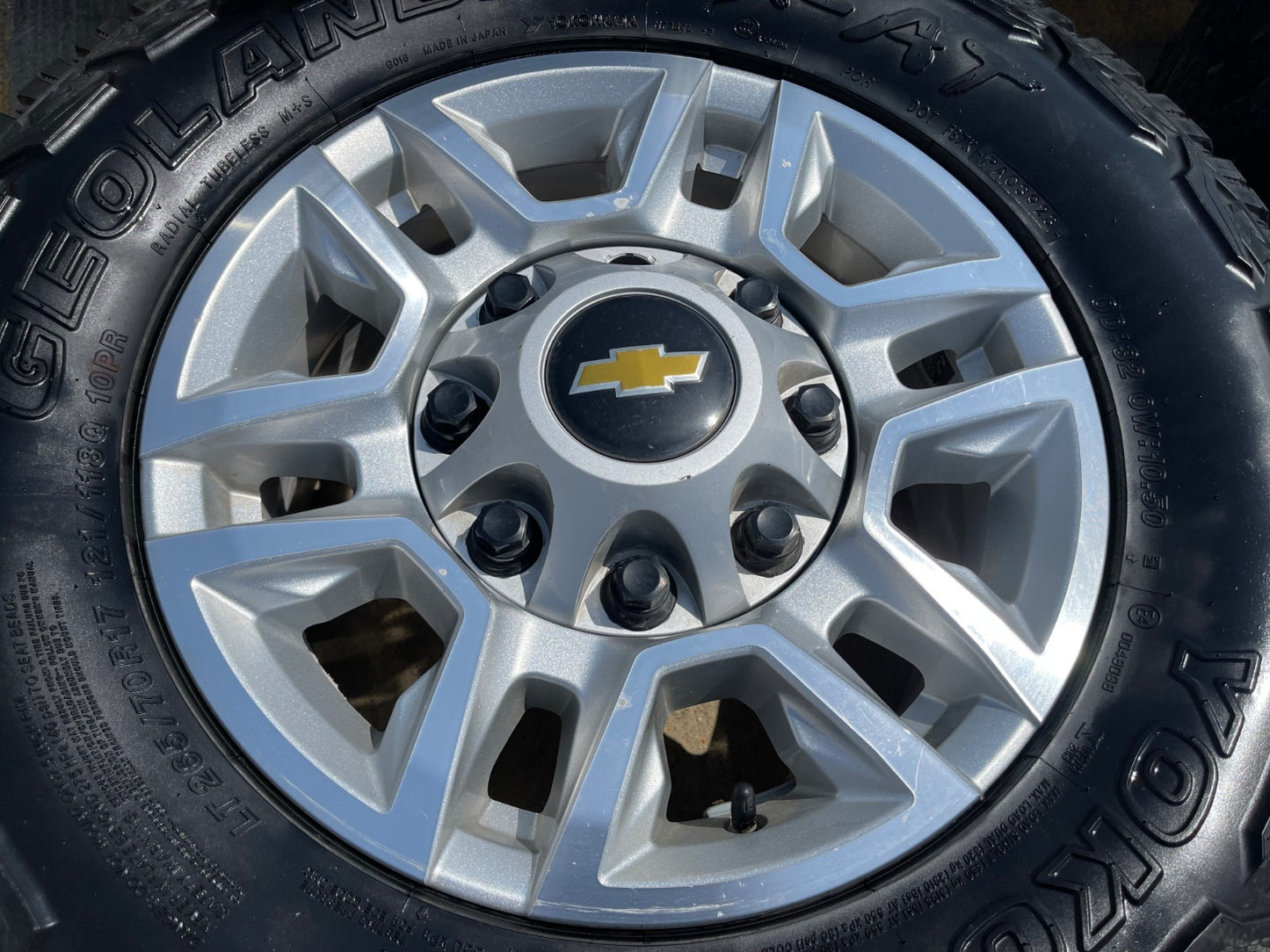 17" Chevy Silverado GMC Sierra 2500 OEM 5948 wheels rims YOKOHAMA A/T SET