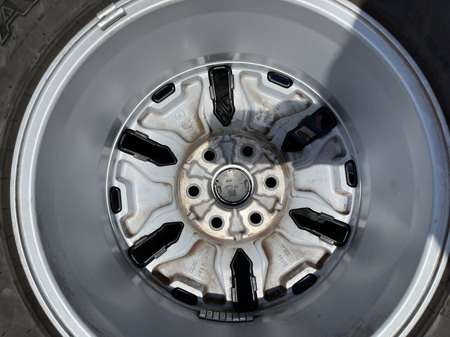 17" Nissan Frontier OEM Desert Runner 62832 wheels rims tires DURATRAC A/T