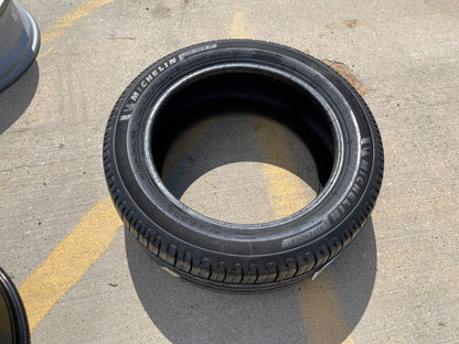 (1) 225/50/17 Michelin Defender 2 tire 225/50R17 98H XL M+S