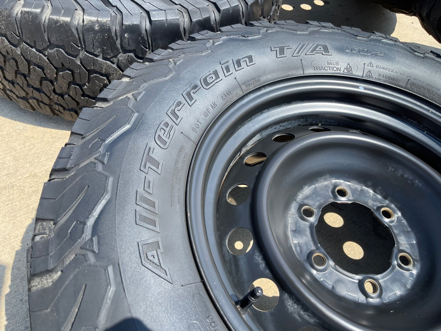 17" Toyota FJ Cruiser TRD PRO 4Runner Tacoma OEM 69504 wheels rims BFG KO2 A/T