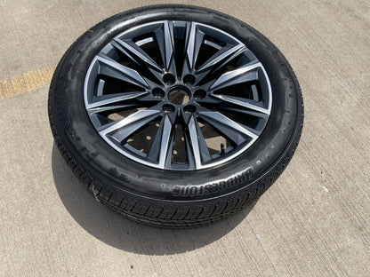 (1) 22" Cadillac Escalade OEM Platinum 4869 95028 wheel rim 2022 2023 2024 2025