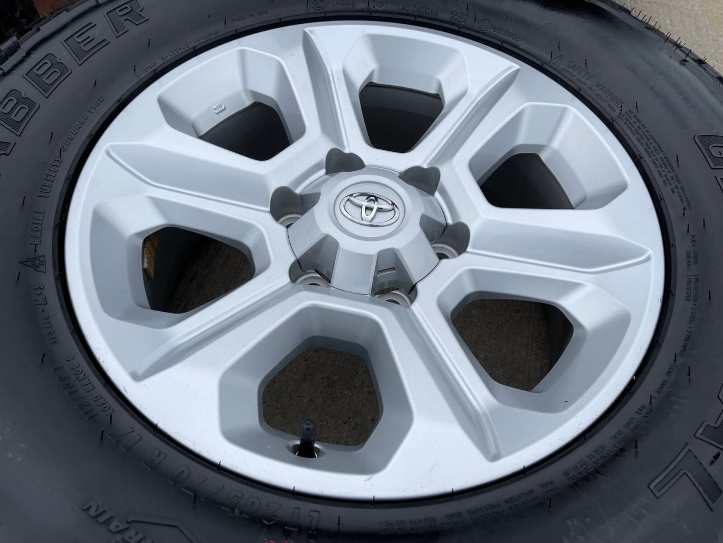 17" 4Runner Toyota Tacoma OEM wheels rims 75153 FJ GENERAL GRABBER A/TX NEW