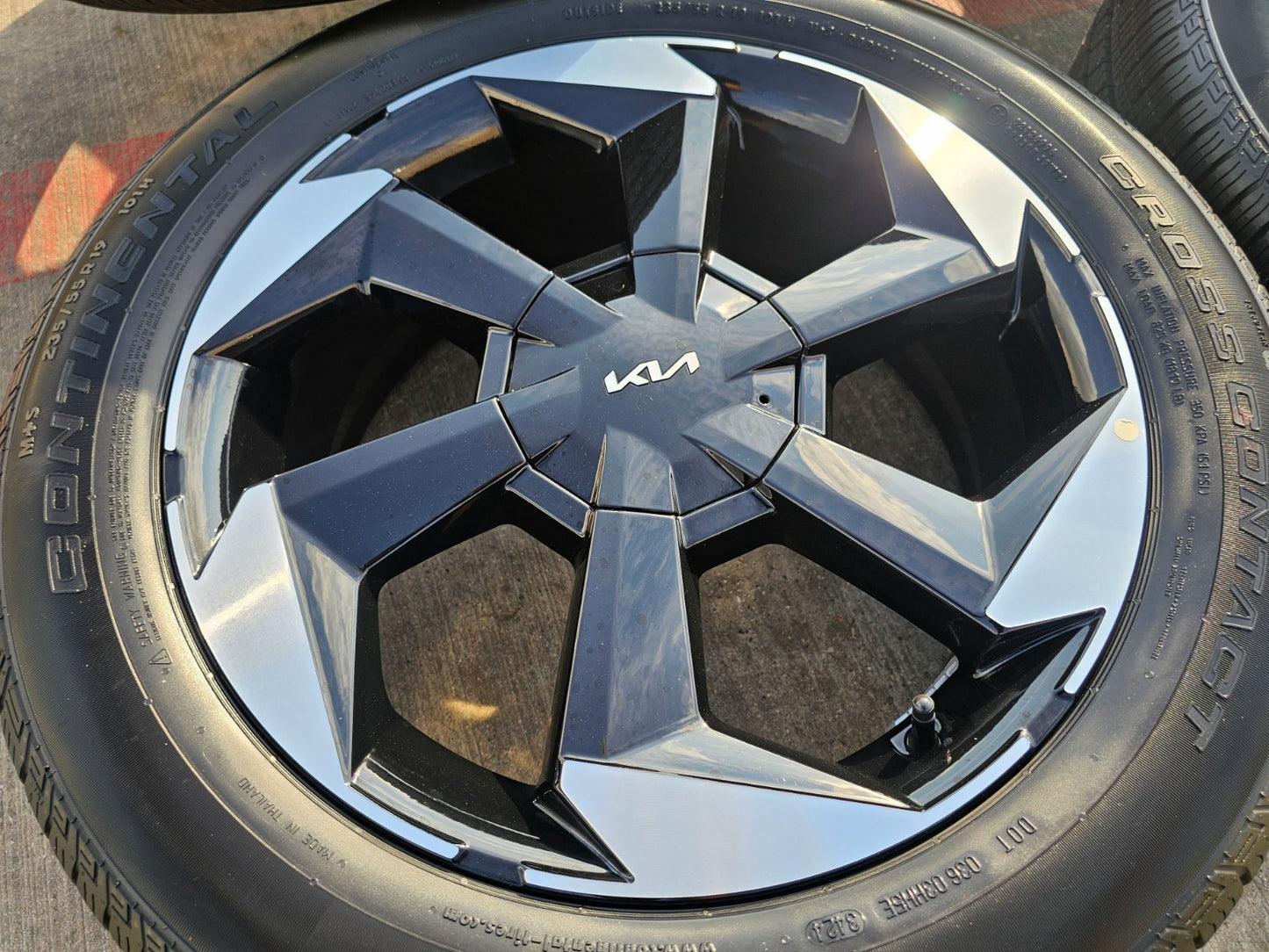 19" Kia Sorento Carnival OEM 95934 wheels rims Stinger K4 K5 2025 2026 NEW