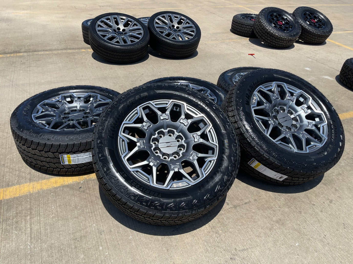 (5) 22" Hummer EV HEV 2500 OEM 8x165 14094 wheels rims 2025 2026 NEW GOODYEAR