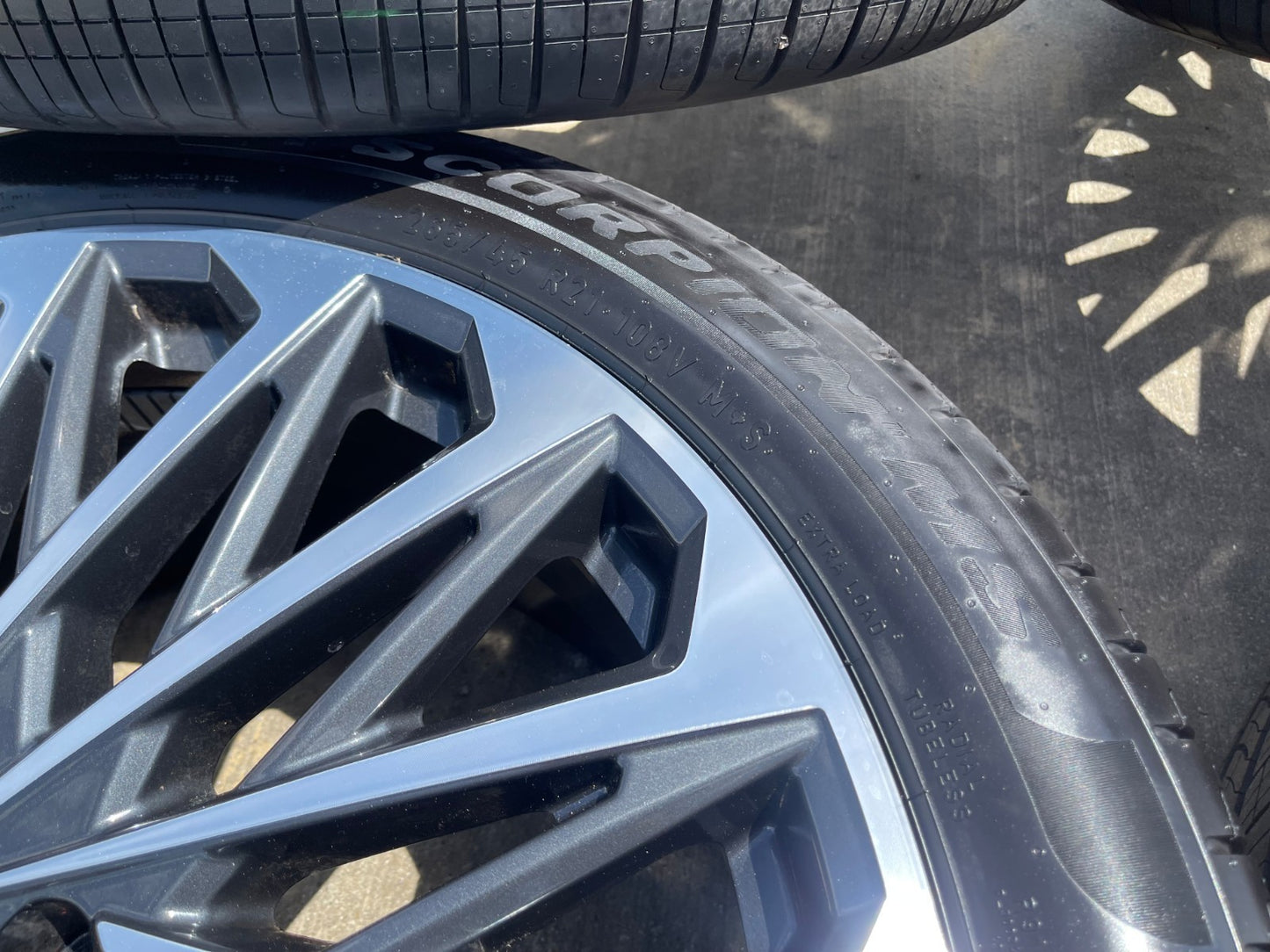 21" Hyundai Palisade Calligraphy OEM 94345 wheels rims 2026 2027 SET PIRELLI NEW