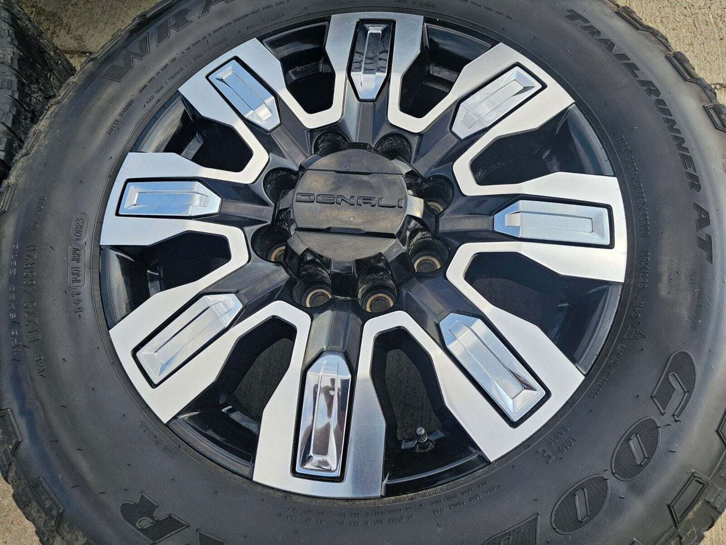 20" GMC Sierra DENALI ULTIMATE 2500 3500 OEM wheels rims 5958 Chevy