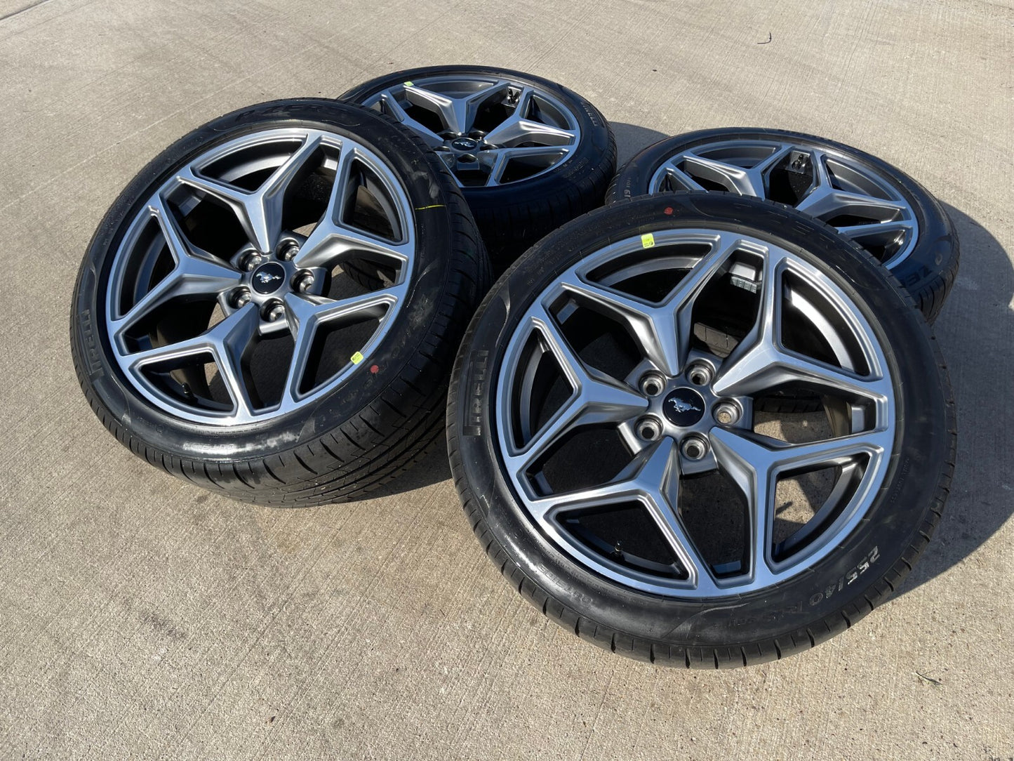 19" Ford Mustang GT Performance Track Pack OEM wheels rims TPMS 2025 2026 NEW