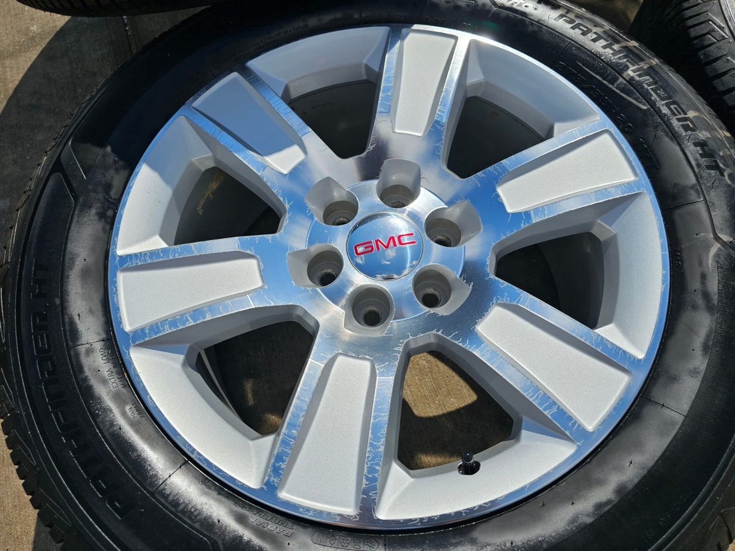 20" GMC Sierra Yukon Denali OEM 5650 wheels rims tires