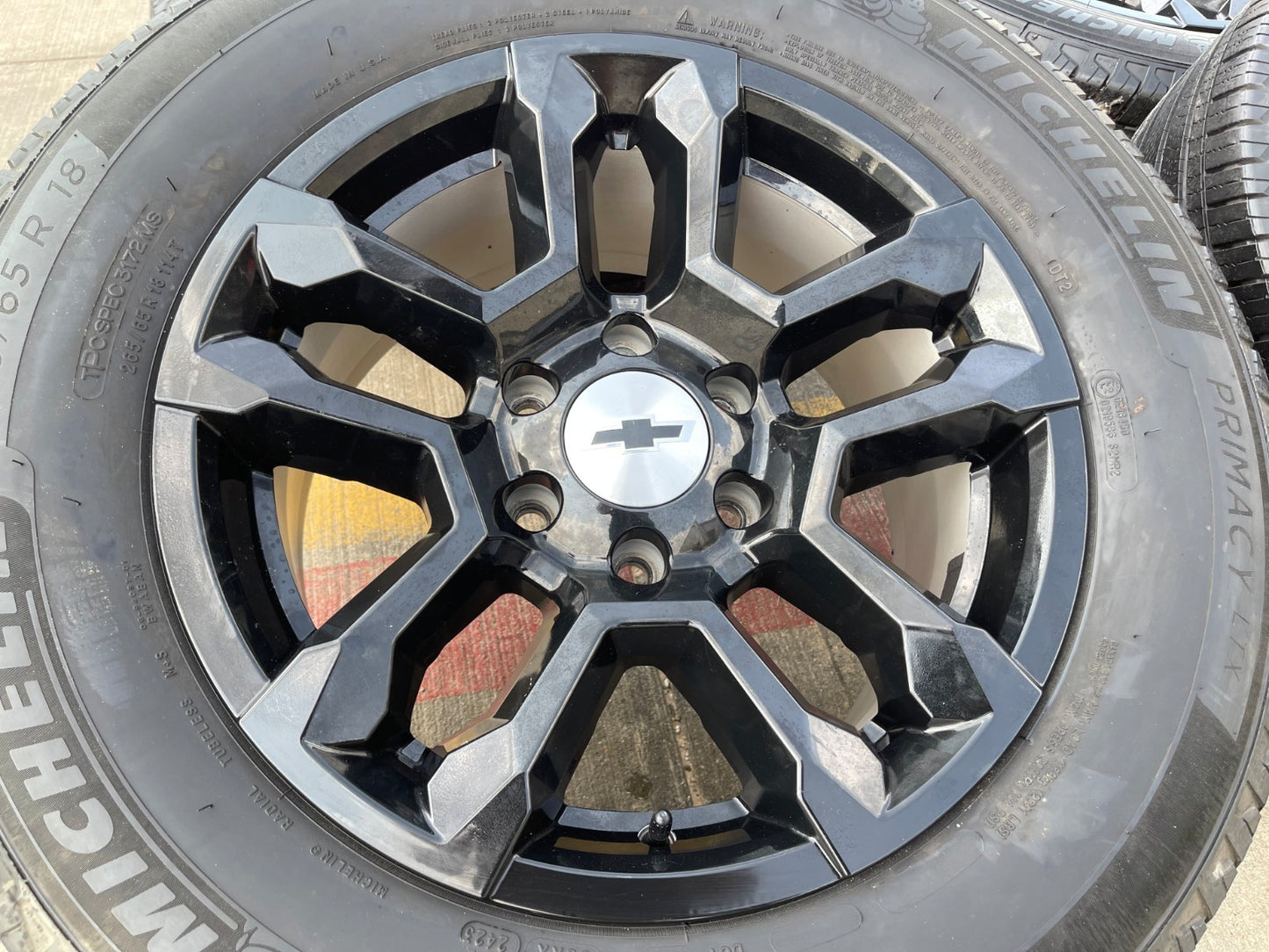 18" Chevy Silverado Suburban Tahoe OEM 14091 wheels rims GMC MICHELIN
