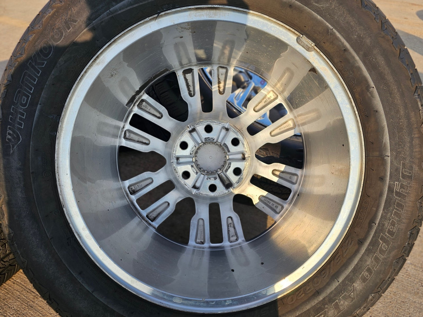 20" GMC Yukon Sierra Tahoe Silverado OEM 2120 14024 wheels rims tires
