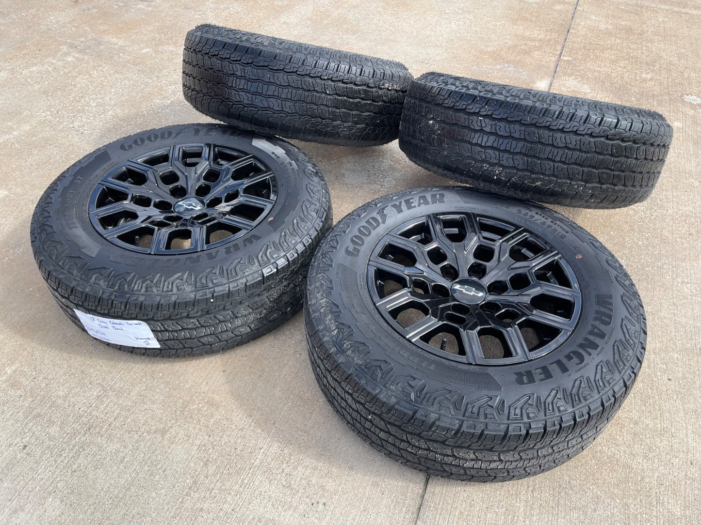 18" GMC Sierra Canyon Chevy Tahoe Colorado OEM 14097 wheels rims 2024 2025 2026