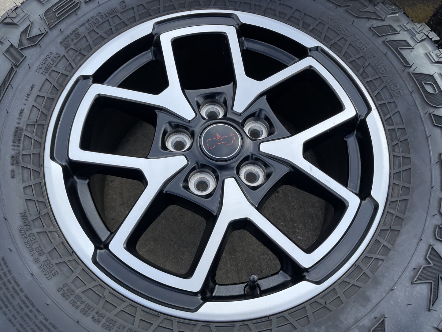 17" Jeep Wrangler Rubicon OEM 95730 9327 wheels rims Gladiator FALKEN MT 33" NEW
