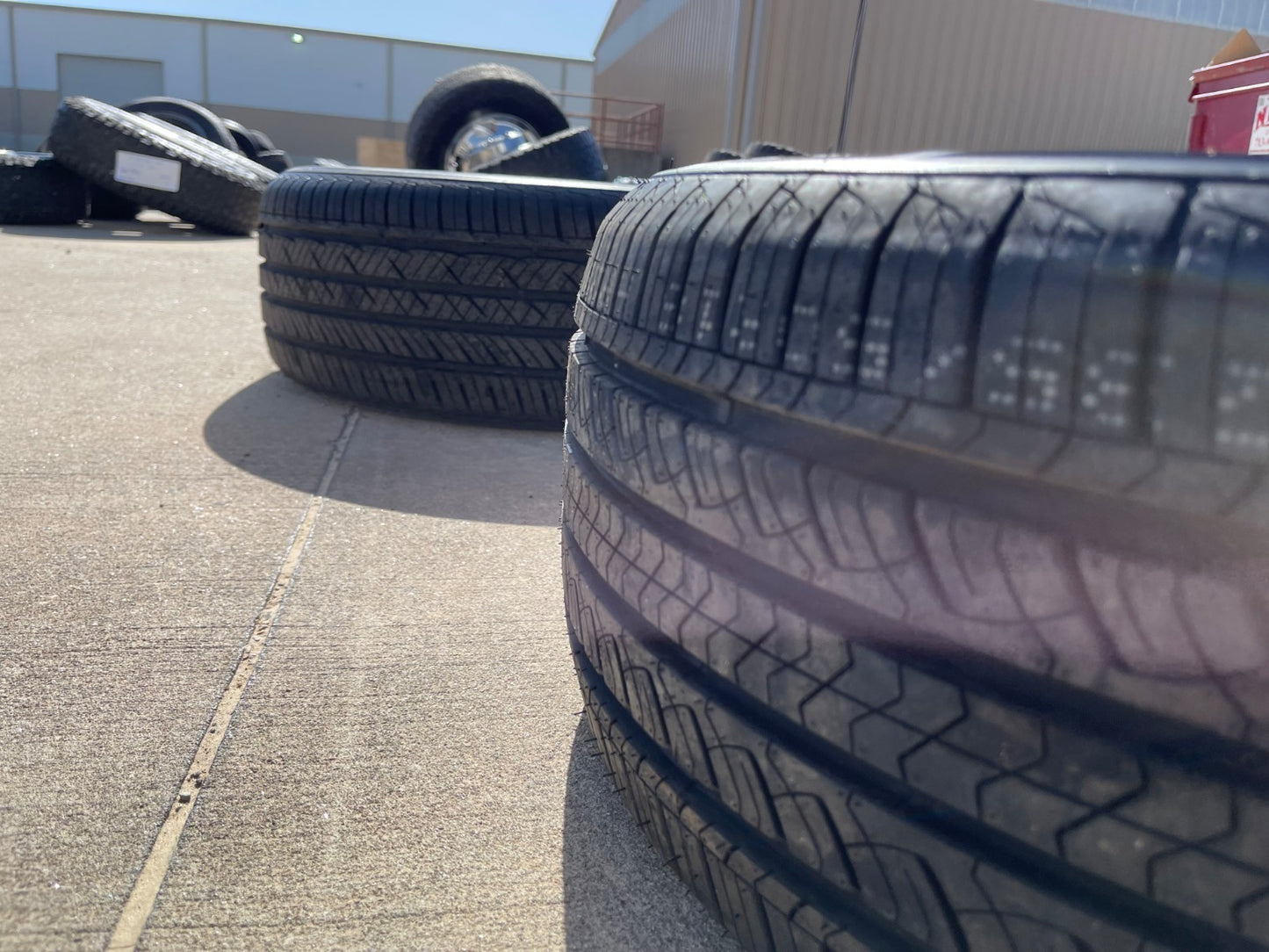 (1) 235/50/18 Advanta ER-800 A/S tire 235/50R18 97H NEW