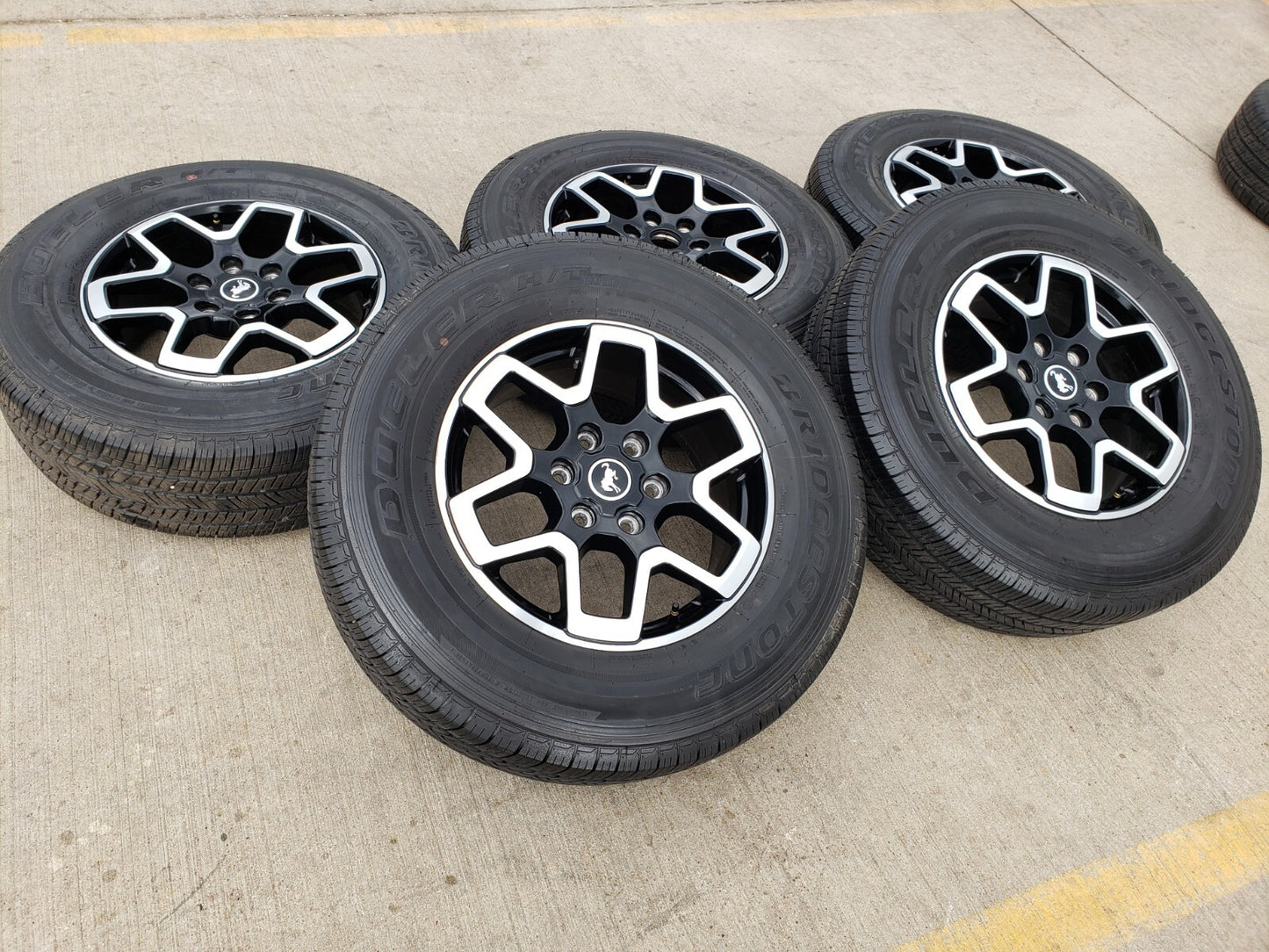 18" Ford Bronco wheels rims tires black 95213 Ranger tires BRIDGESTONE DUELER HT