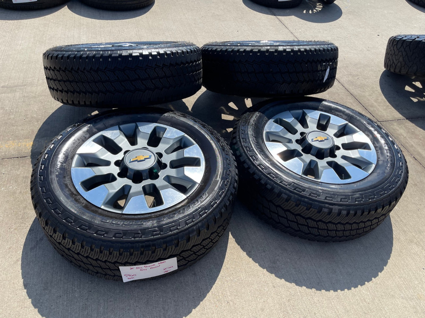 20" GMC Sierra Chevy Silverado 2500 3500 OEM 5960 5947 wheels rims BRIDGESTONE