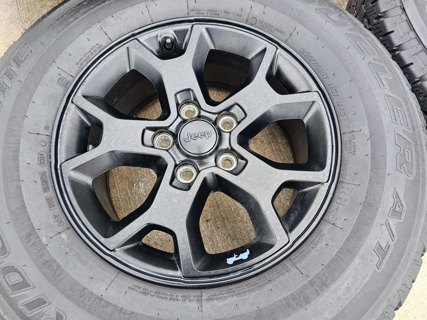 17" Jeep Wrangler Rubicon OEM 9218 wheels rims Gladiator tires SET DUELER A/T