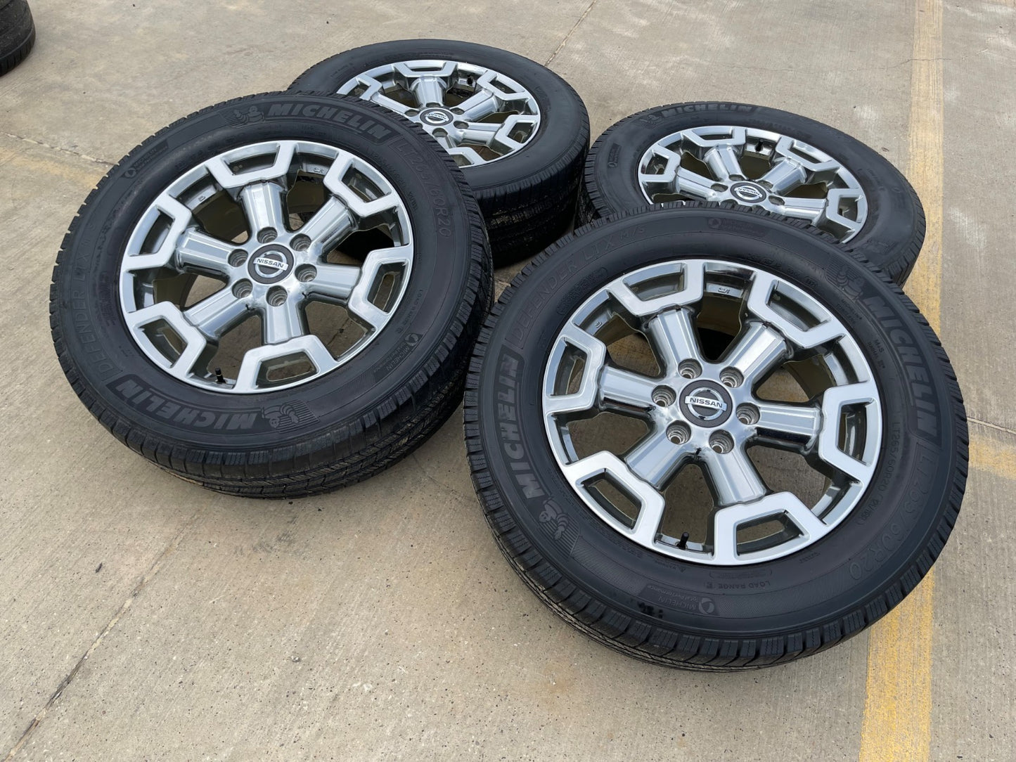 20" Nissan Titan XD OEM 62789 wheels rims tires CHROME MICHELIN