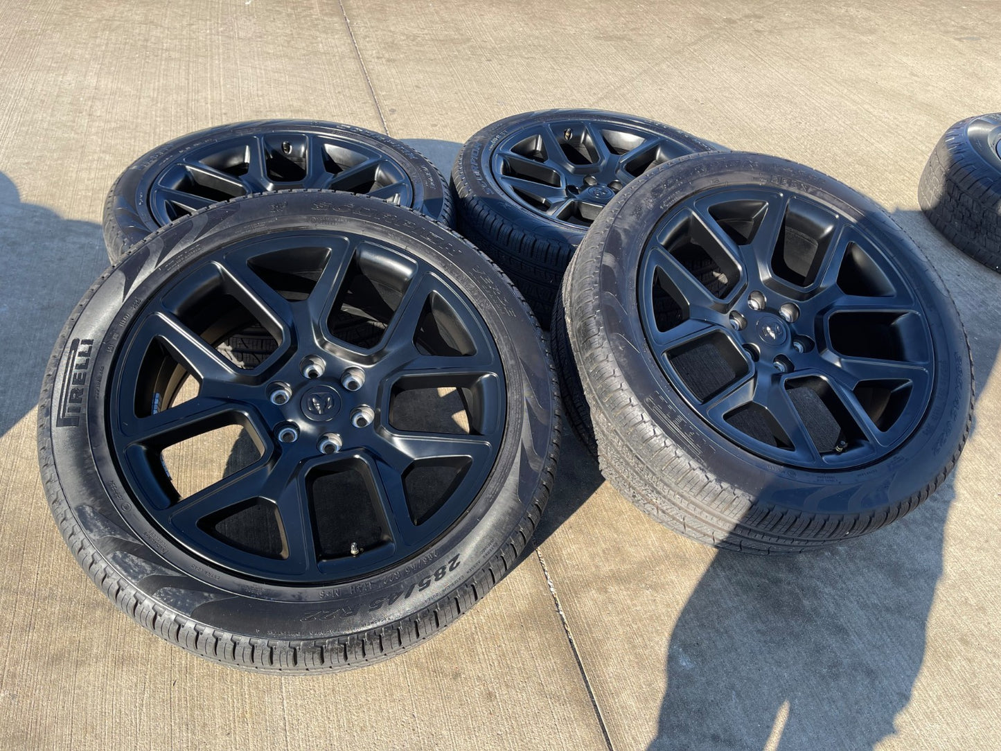 22" Dodge Ram 1500 OEM LIMITED Laramie wheels rims black 2725 2684 PIRELLI NEW