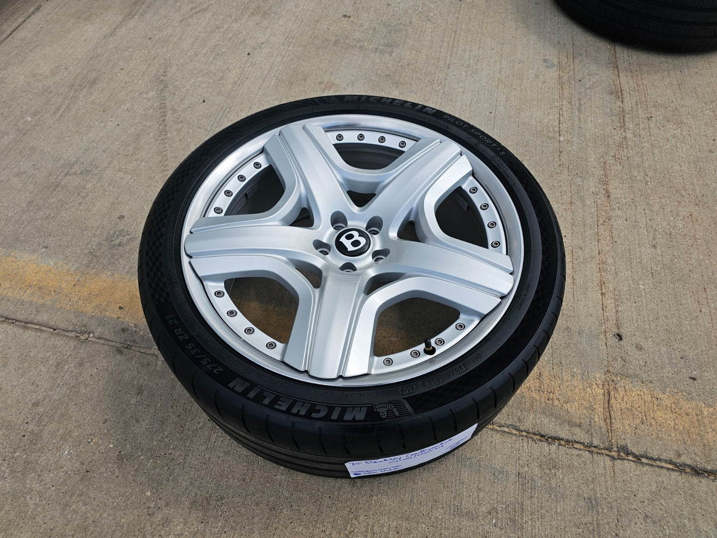 (1) 21" Bentley Continental OEM wheel rim Mulliner Flying Spur GT Spare
