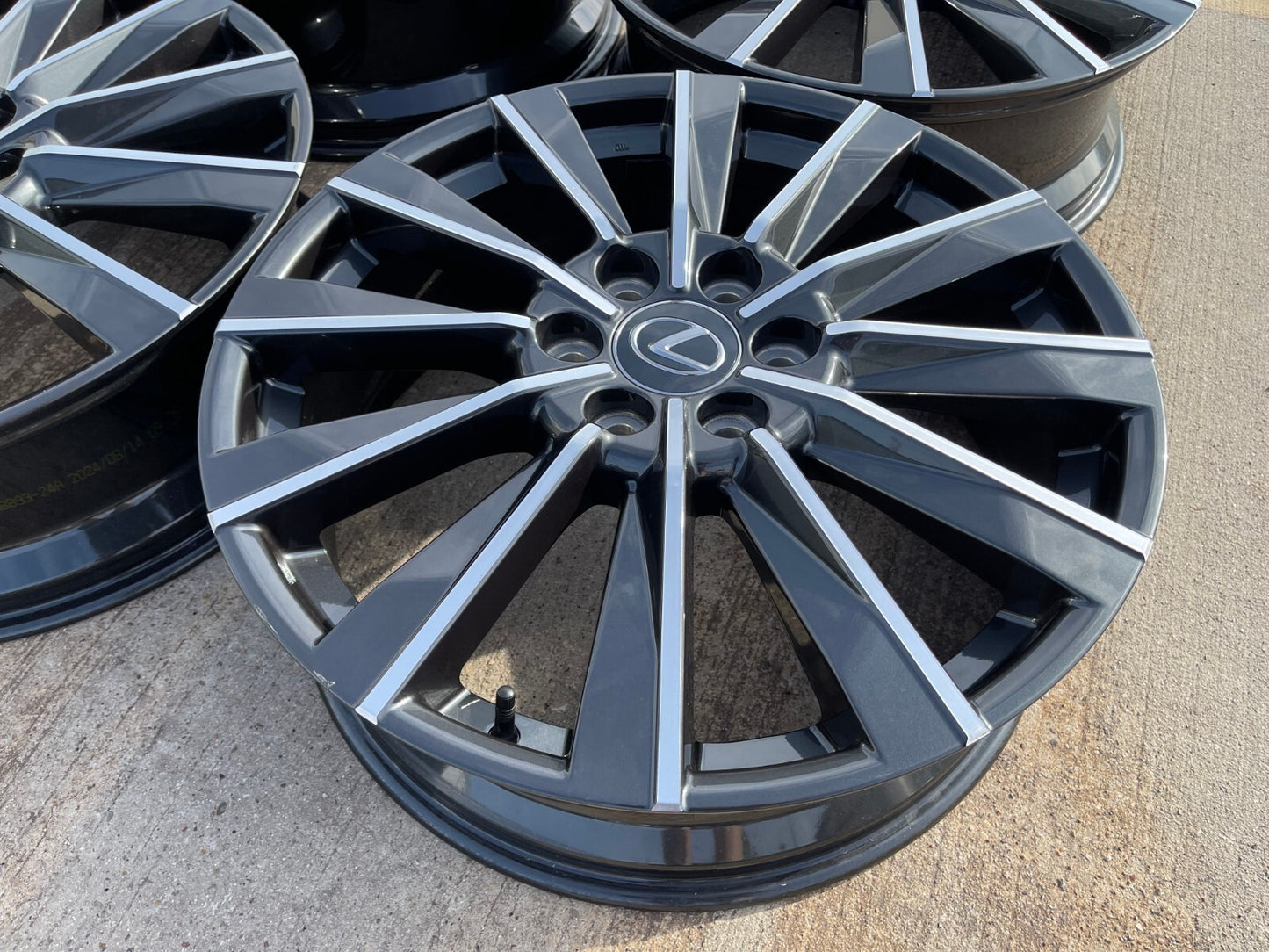 22" Lexus GX550 OEM wheels rims Toyota Land Cruiser Tundra 78519 LX600 2026 NEW