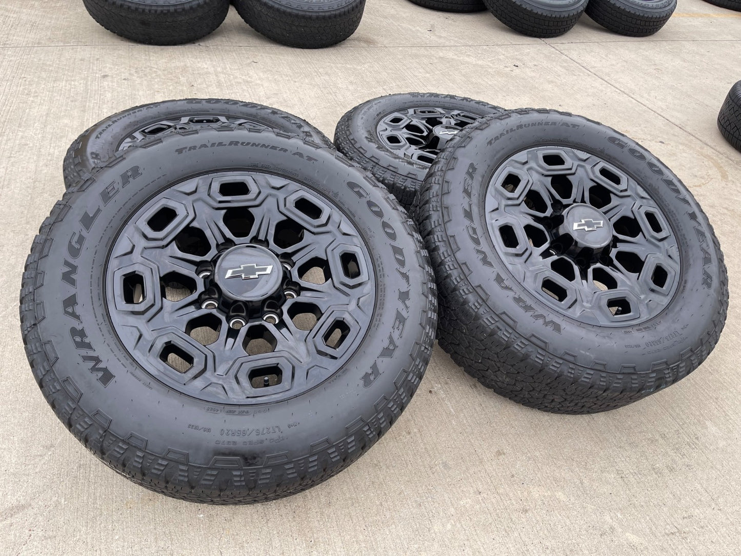 20" Chevy Silverado Trail Boss GMC AT4 2500 OEM 5946 wheels rims 2024 2025 2026