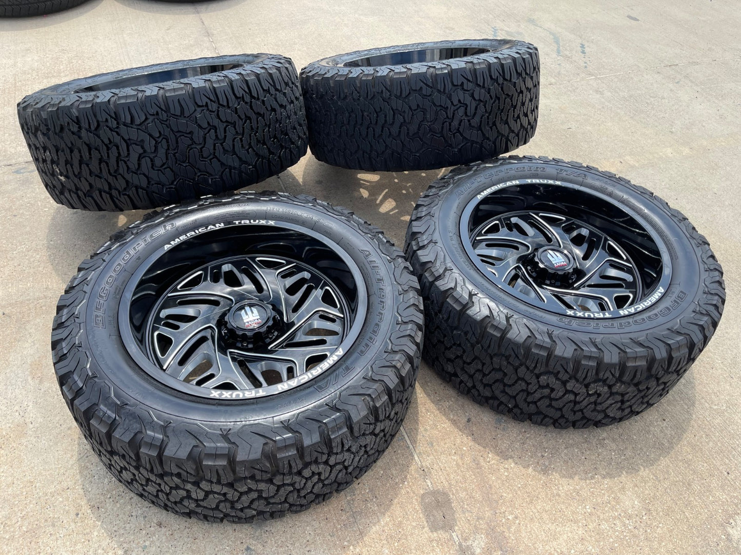 20" 20x10 American Truxx AT1914 Euphoria Ford F-150 rims wheels Expedition BFG