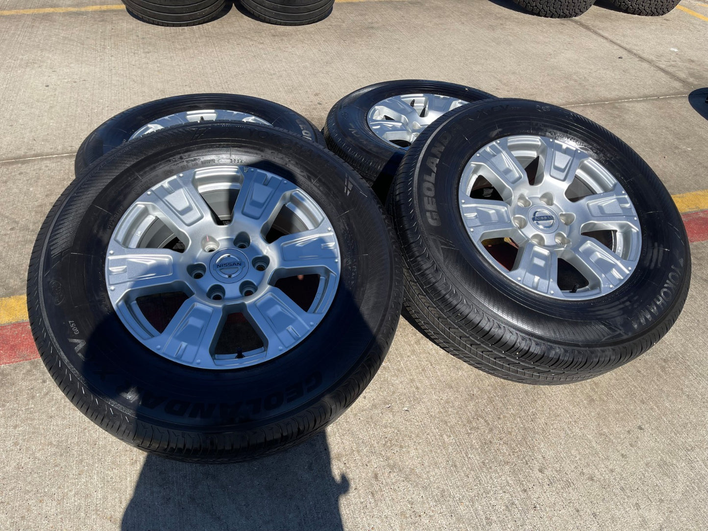 18" Nissan Titan Armada OEM 62752 wheels rims tires YOKOHAMA
