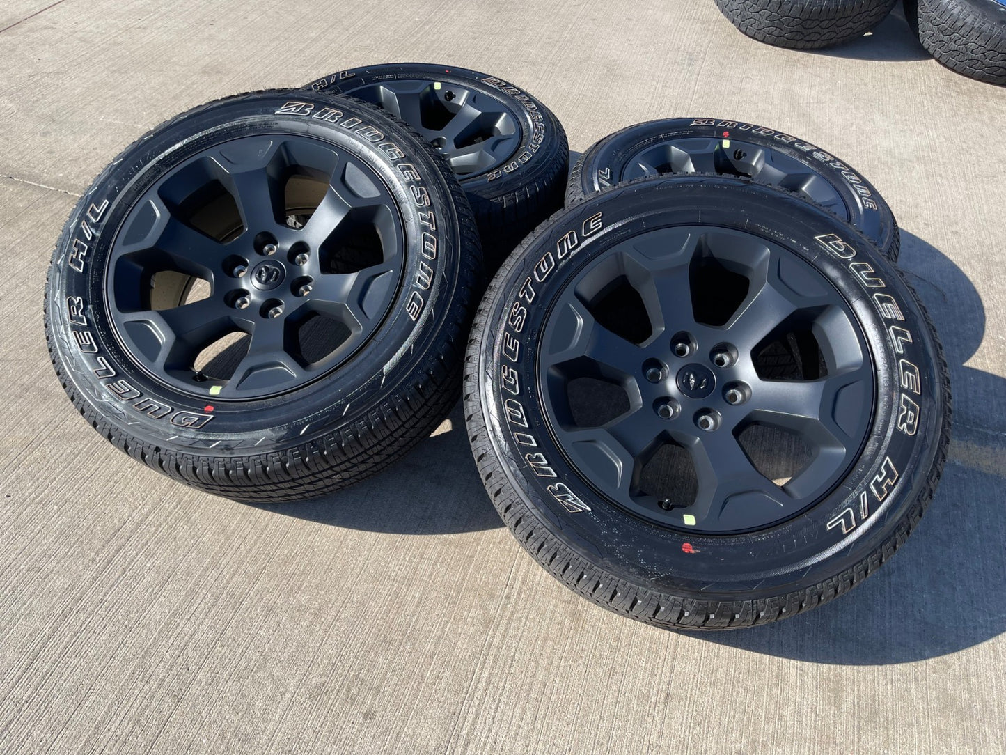 20" Dodge Ram 1500 OEM Laramie Black 2680 wheels rims tires 2024 2025 2026 NEW