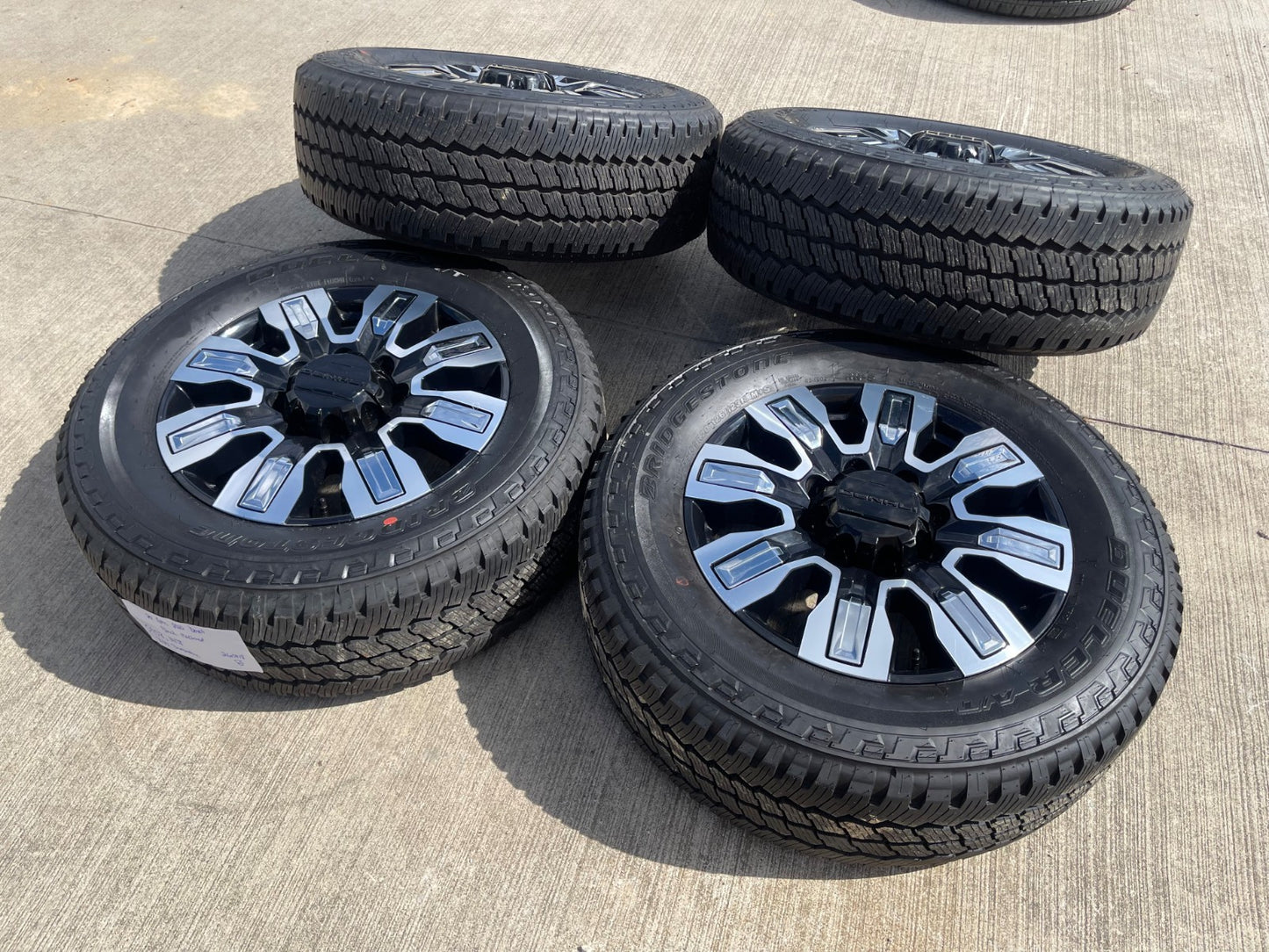 20" GMC Sierra DENALI 2500 3500 OEM wheels rims 5958 14138 Chevy DUELER A/T SET