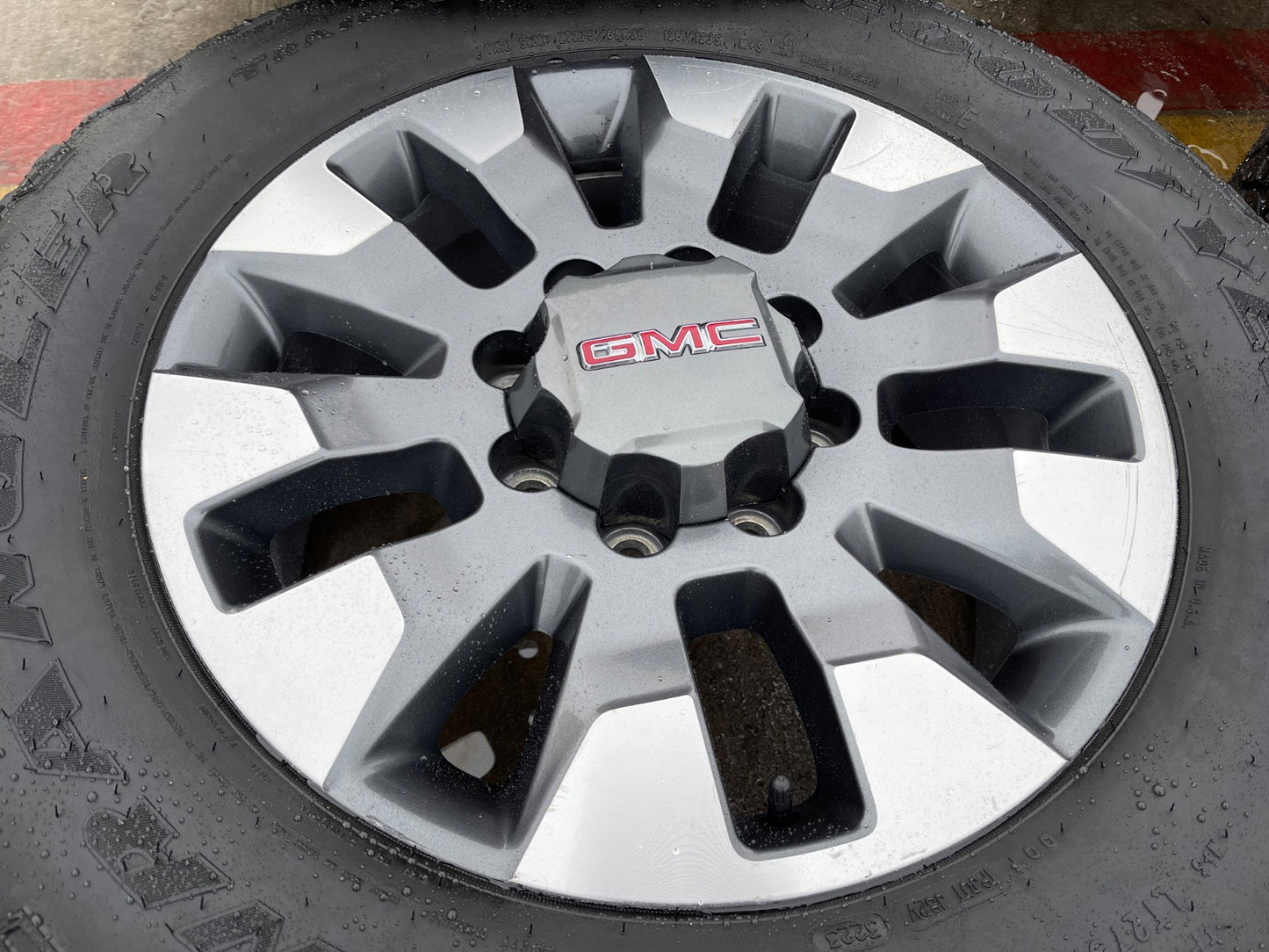 20" GMC Sierra AT4 Chevy Silverado 2500 3500 OEM 5960 5947 wheels rims GOODYEAR