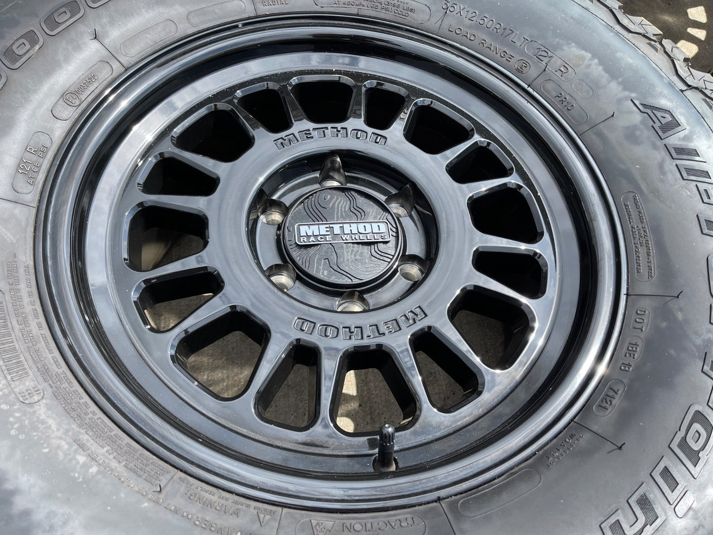 17x8.5 17" Method Racing MR318 Silverado RAM Tacoma wheels rims 6x139 6x5.5 35"