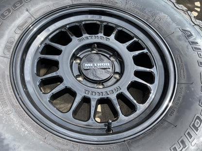 17x8.5 17" Method Racing MR318 Silverado RAM Tacoma wheels rims 6x139 6x5.5 35"