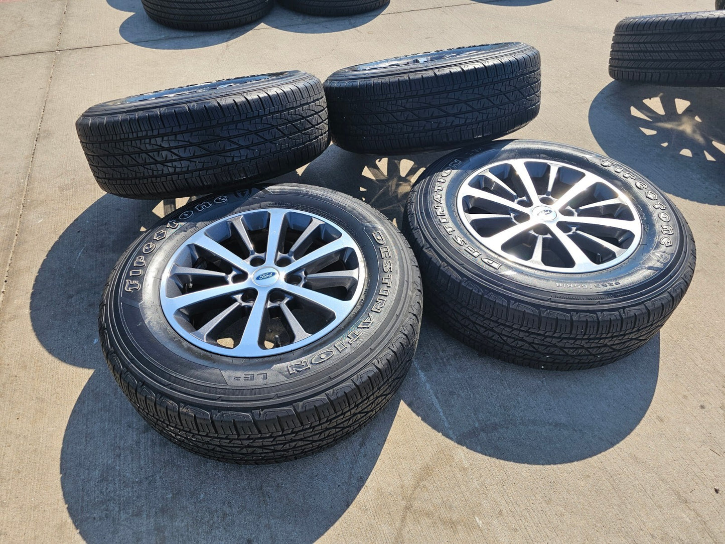 18" Ford F-150 Expedition 10142 OEM rims wheels tires