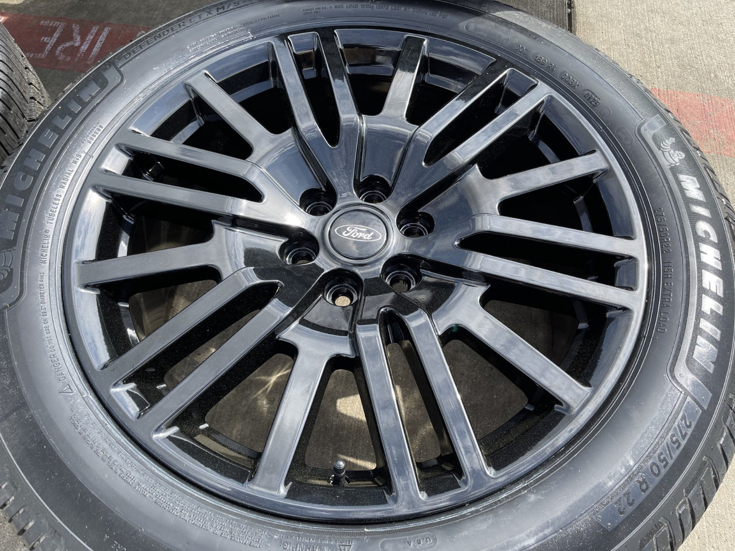 22" Ford F-150 LIMITED Plus OEM rims wheels 10444 Expedition tires MICHELIN NEW