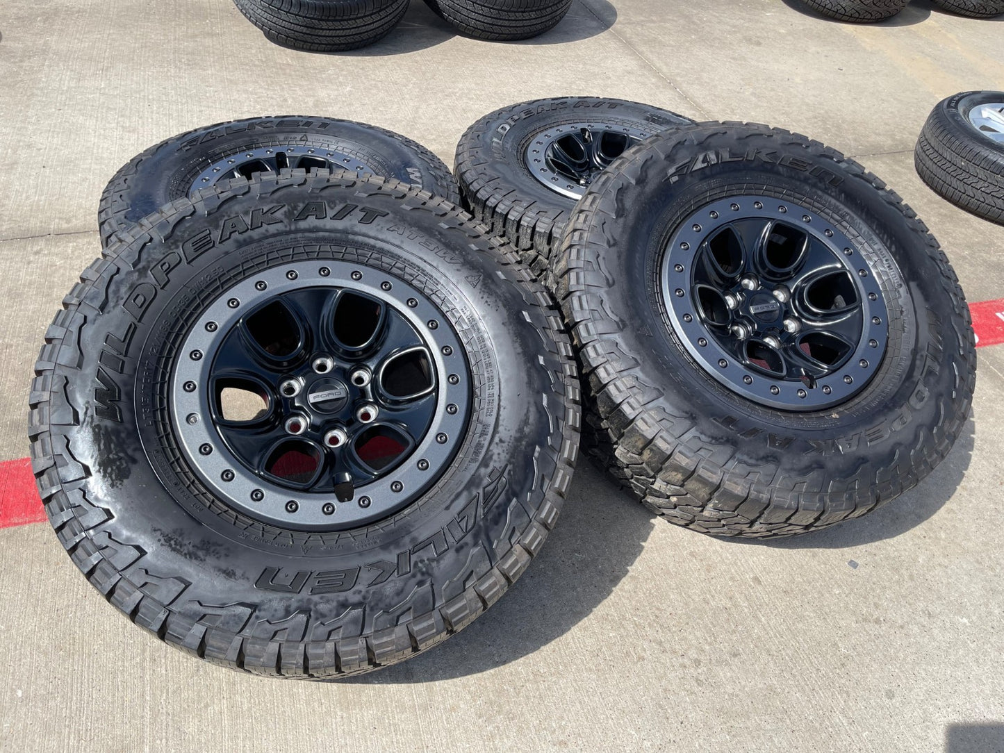 17" Ford F-150 Raptor OEM BEADLOCK rims wheels 10459 95210 FALKEN 35" tires SET