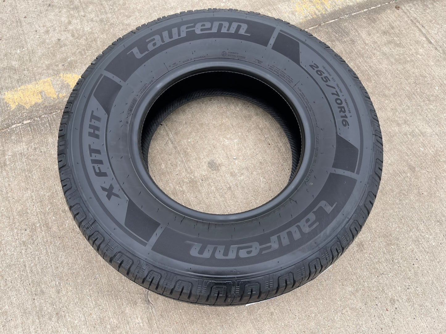 (1) 265/70/16 Laufenn X Fit H/T tire 265/70R16 112T NEW
