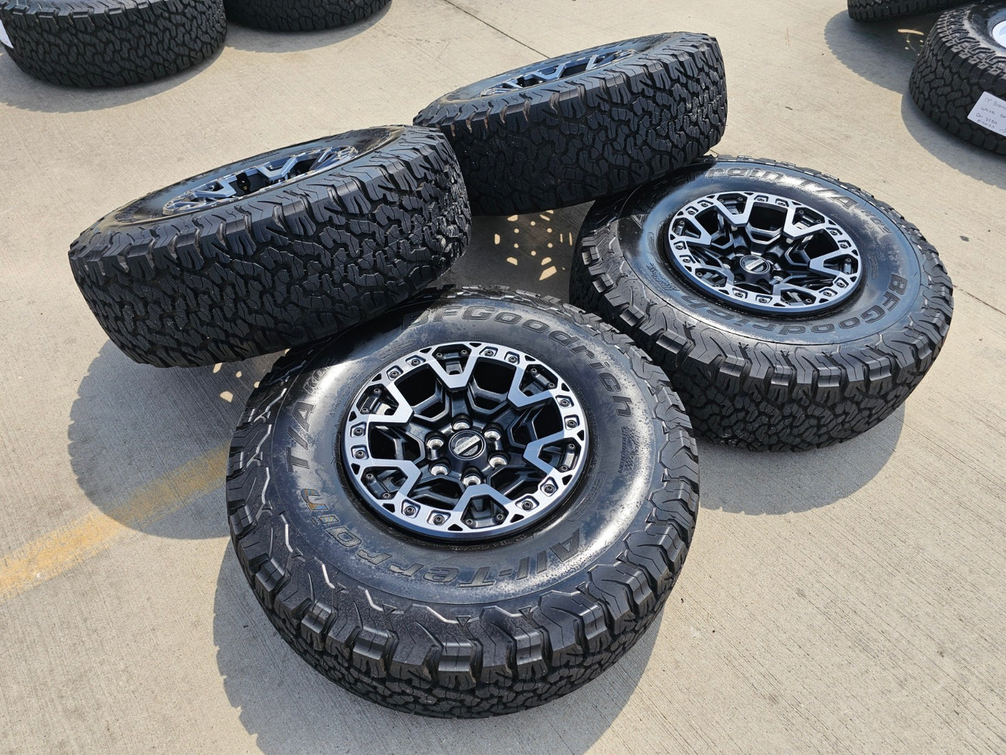 17" Ford F-150 Raptor R OEM BEADLOCK rims wheels 2025 2026 BFG 37" NEW