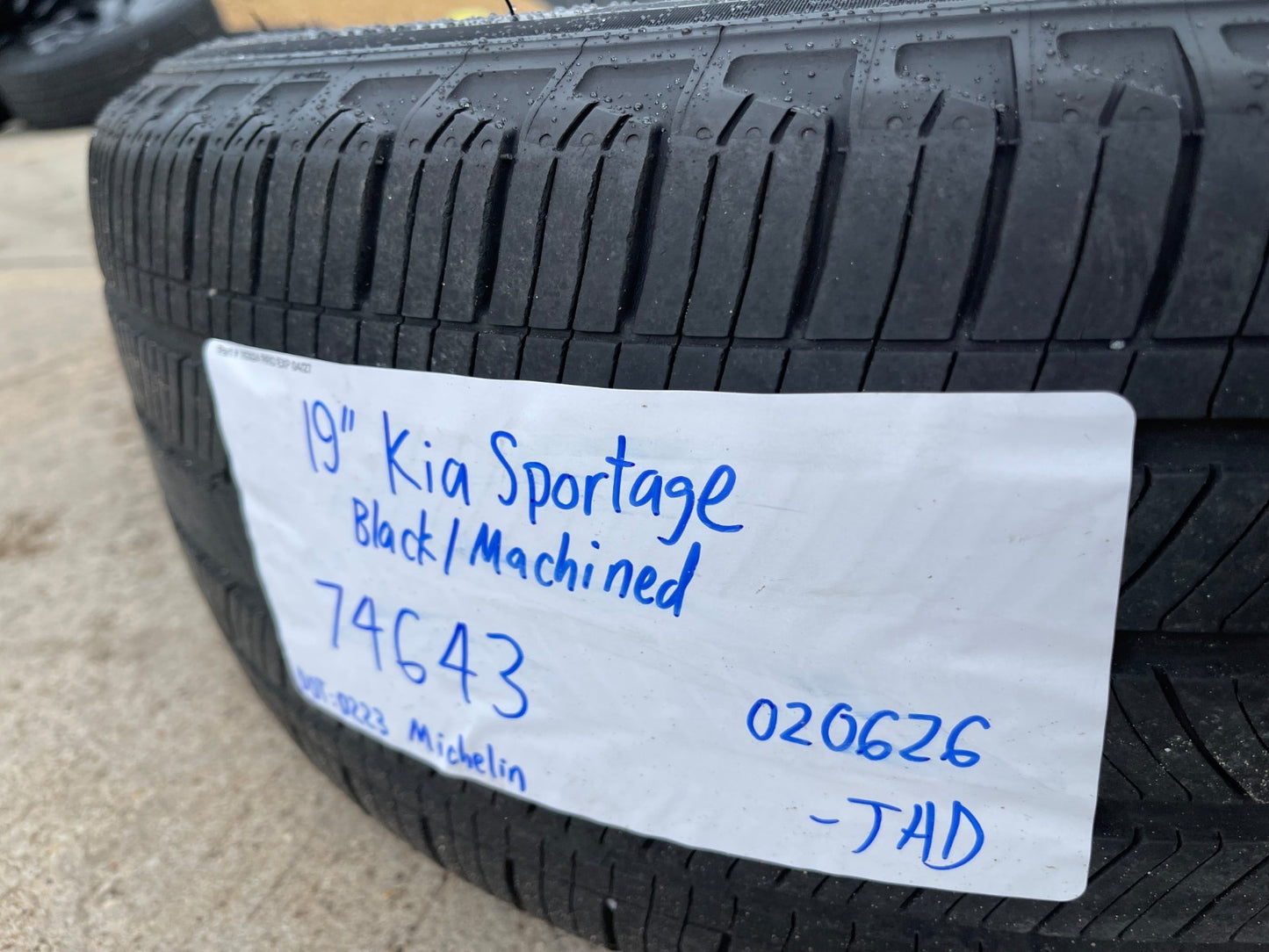 (1) 19" Kia Sportage Sorento Carnival OEM 74643 wheel rim spare 2024 2025 2026