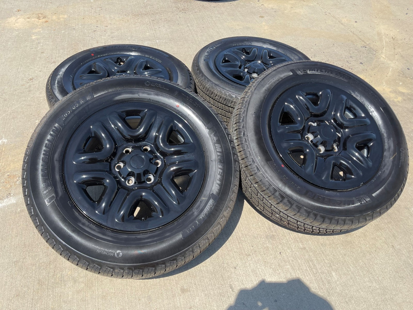 18" Toyota Tundra TSS TRD OEM 99083 75275 wheels rims Sequoia LX600 MICHELIN NEW