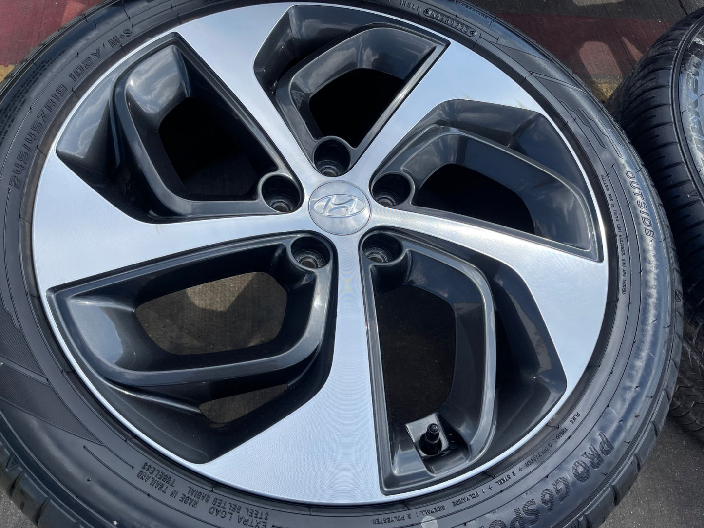 19" Hyundai Tuscon K4 Sonata OEM wheel rims tires 70895 Veloster Genesis