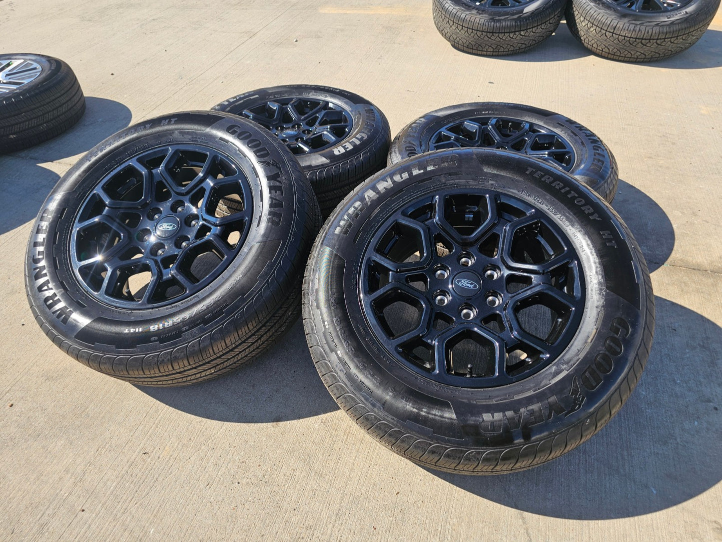 18" Ford F-150 OEM rims wheels 95049 10340 Expedition SET GOODYEAR NEW