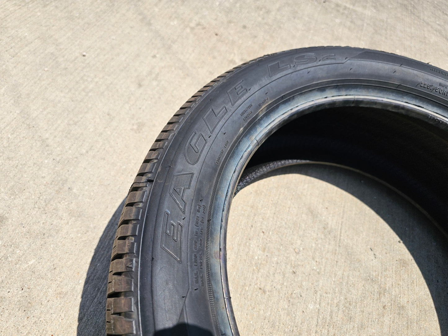 (1) 225/50/18 Goodyear Eagle LS-2 tire 225/50R18 95H SL NEW