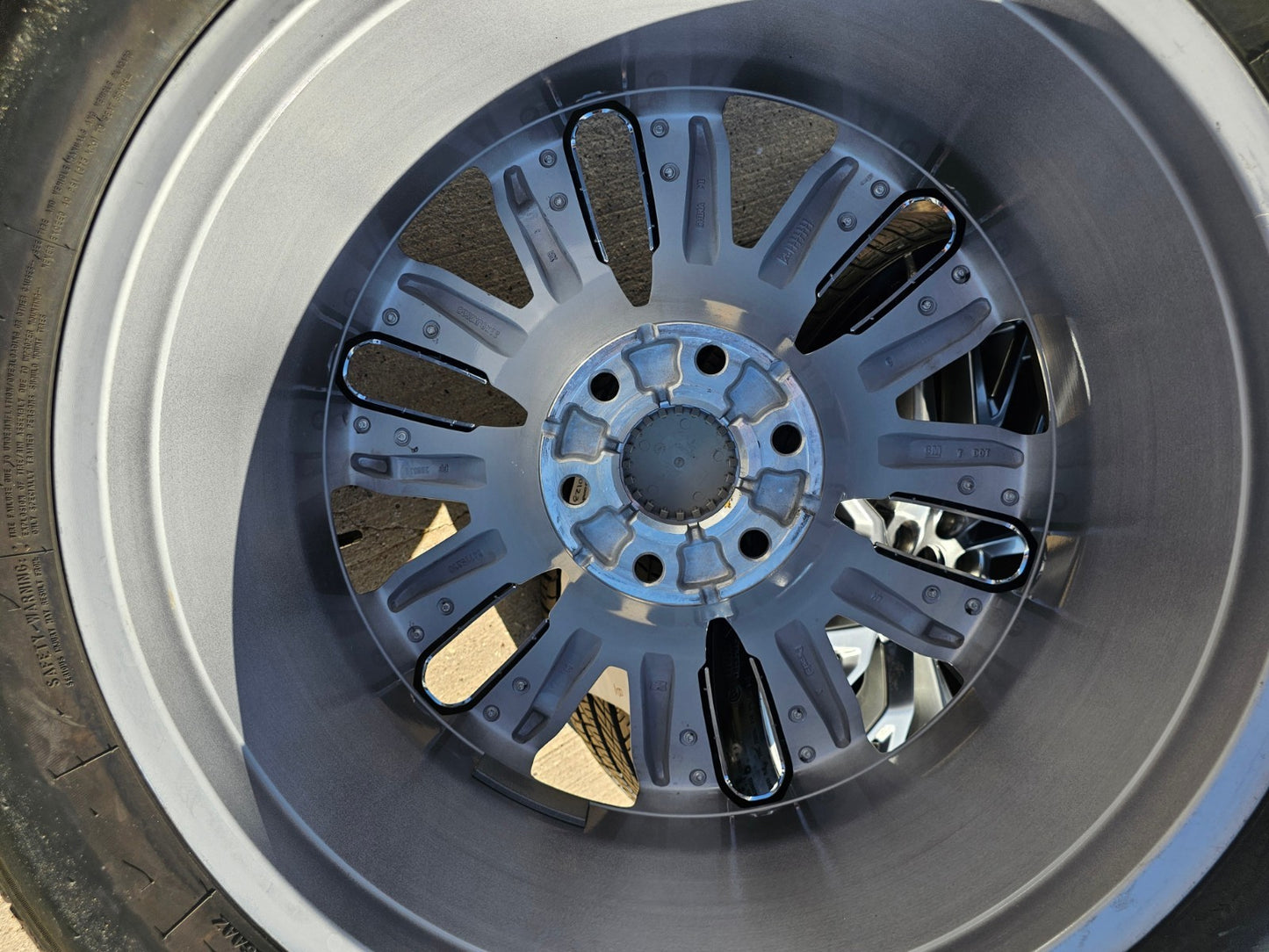 22" GMC Yukon Chevy Tahoe Escalade OEM chrome 95513 14134 wheel rim tire spare