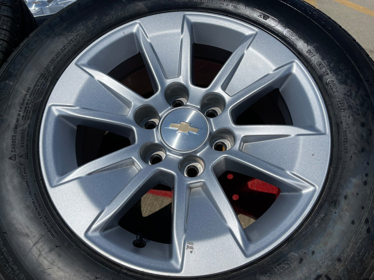 17" Chevy Silverado OEM wheels rims 5908 Colorado GMC Canyon MICHELIN SET