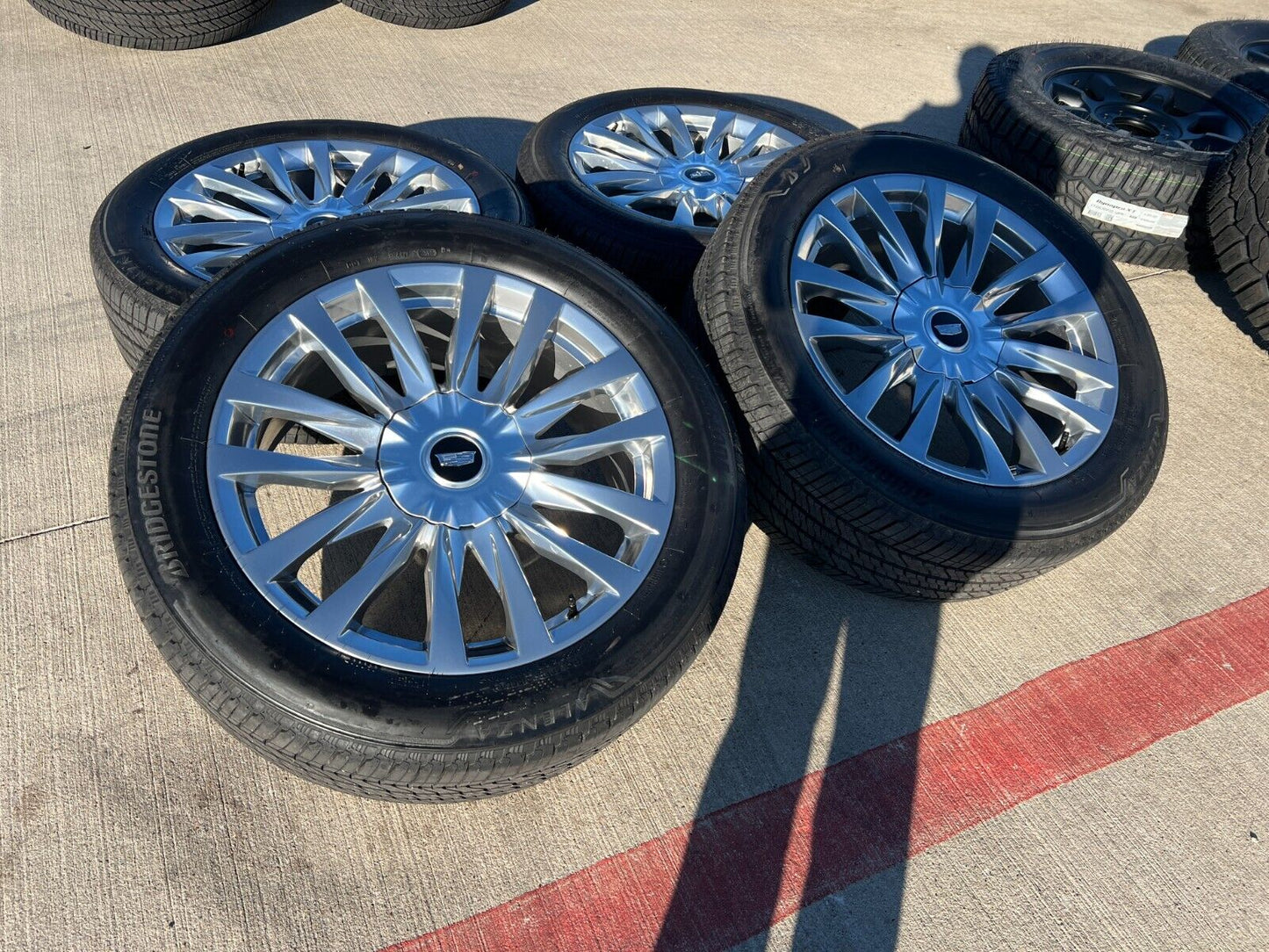 22" Cadillac Escalade Platinum OEM wheels rims 95026 tires NEW