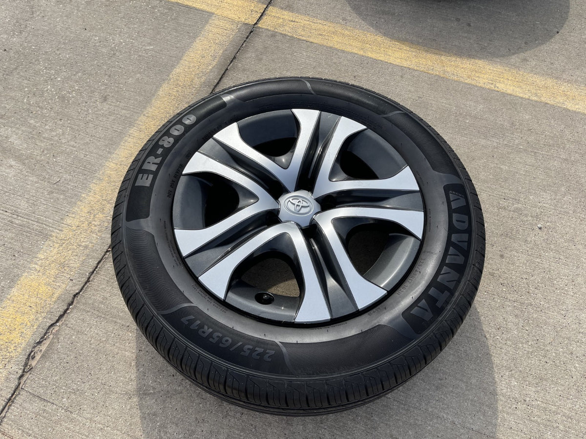 17" Toyota RAV4 OEM wheel rim 69625 Sienna CH-R 2020 2021 2022 2023 2024 2025